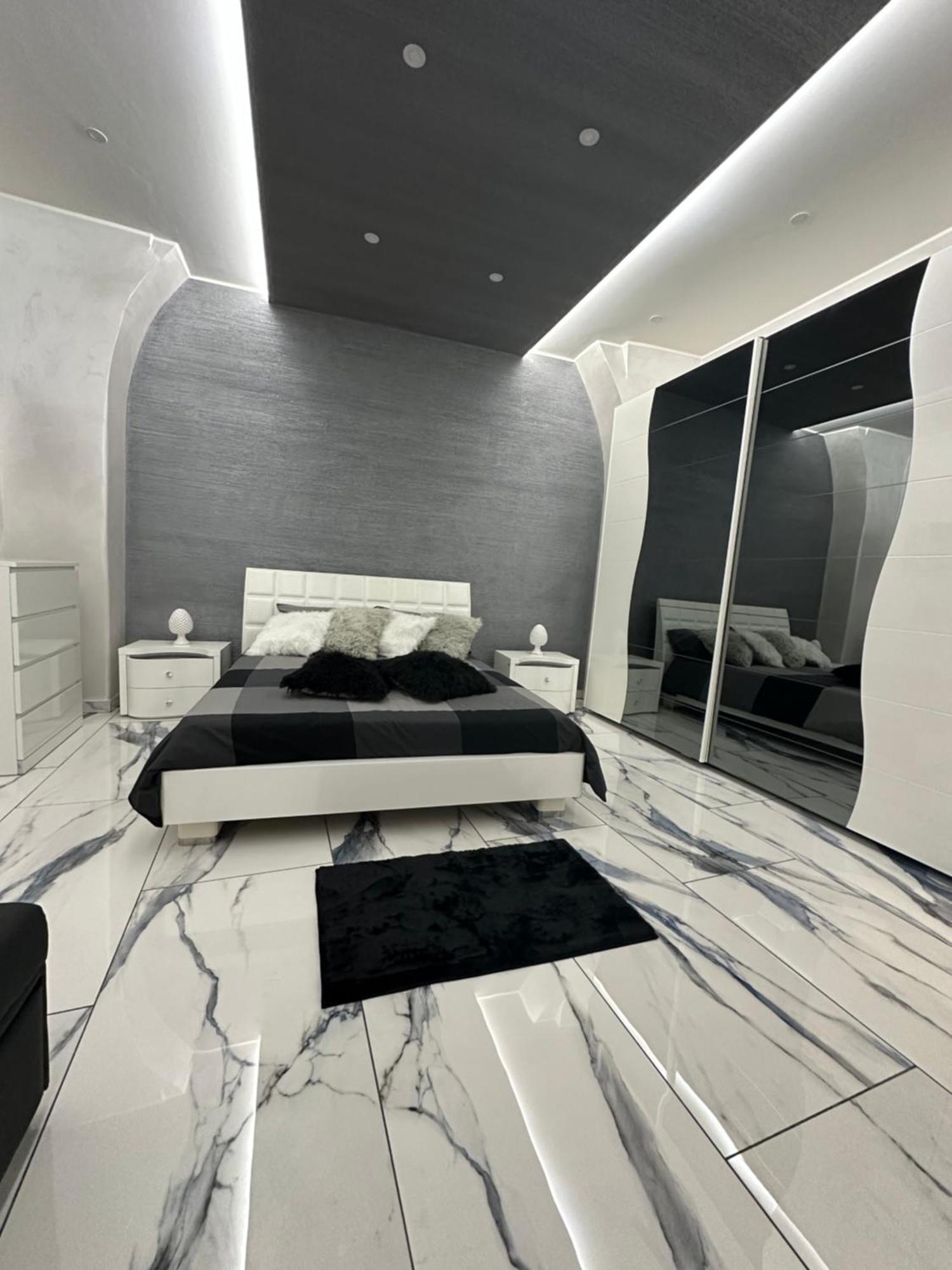 Naomi Luxury Home CTA Exterior photo