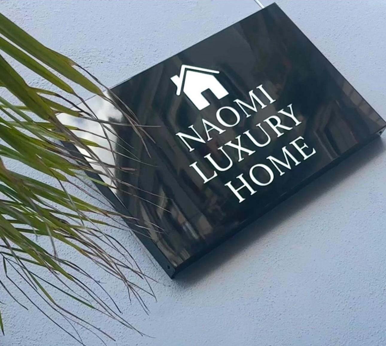 Naomi Luxury Home CTA Exterior photo